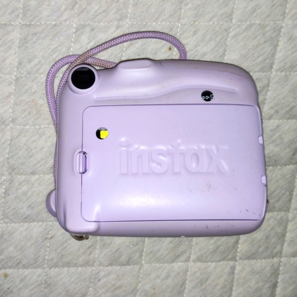 Instax, new with leather bag & fim in w extra film - Picture 4 of 8